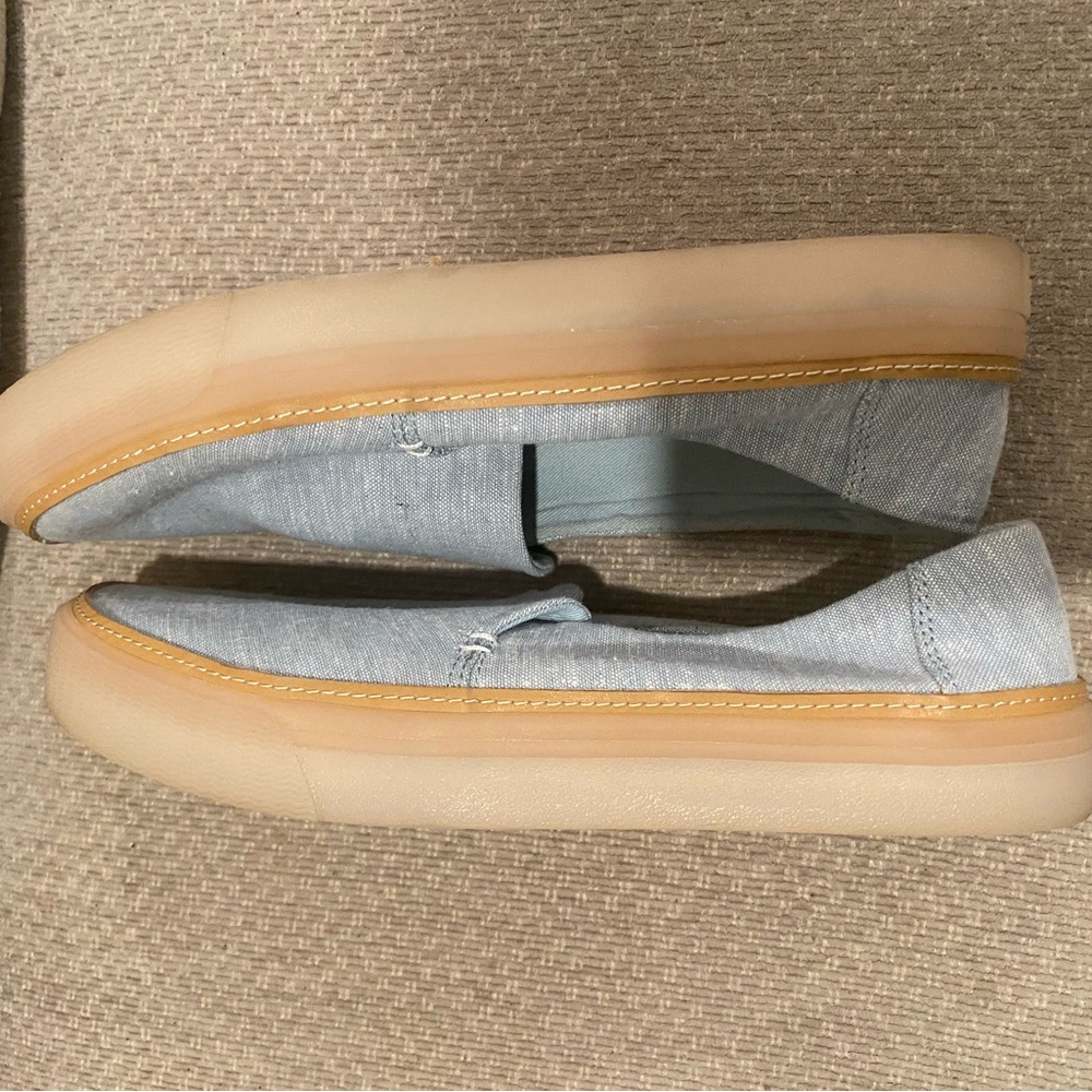 Toms slip on shoes